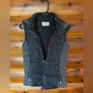 Trafaluc Vest with Removable Hood, Size Small